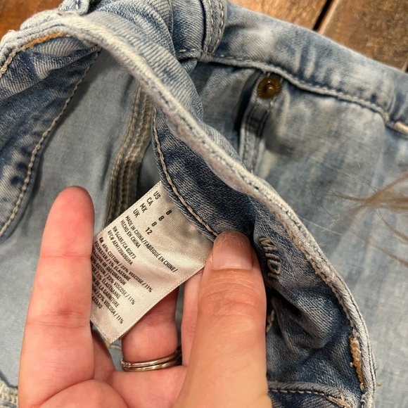 American Eagle Outfitters Women's Faded Blue Jean Shorts - Picture 3 of 4